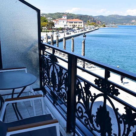 Leonidas Hotel Gythio Buitenkant foto