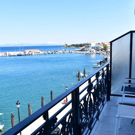 Leonidas Hotel Gythio Buitenkant foto