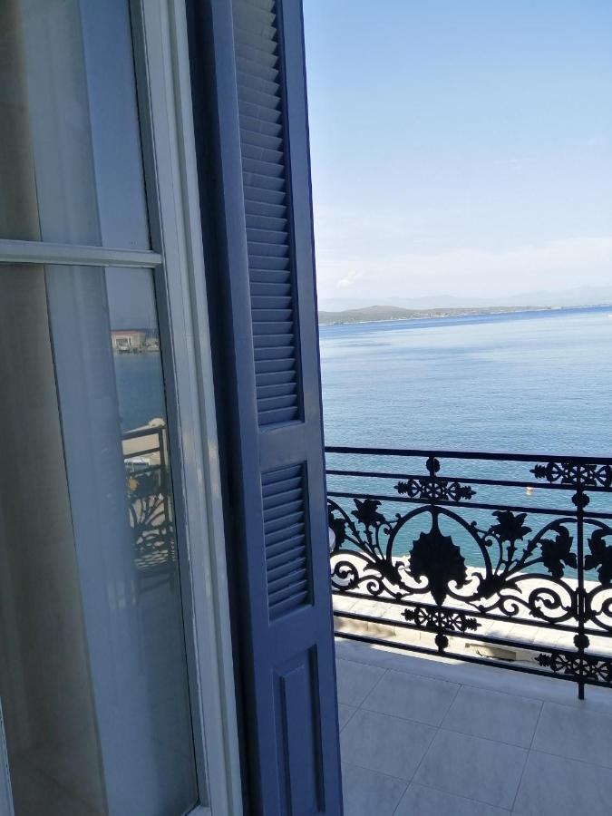 Leonidas Hotel Gythio Buitenkant foto
