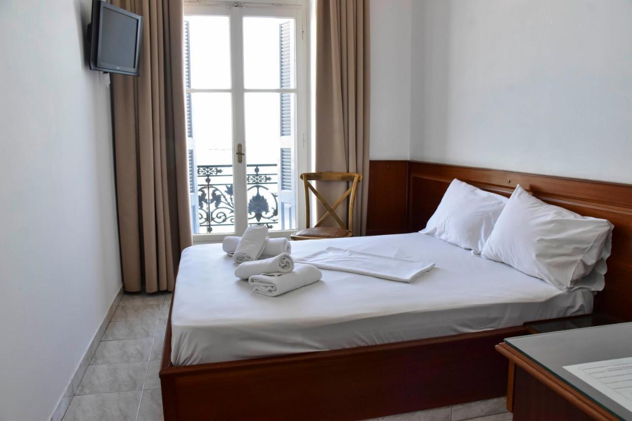 Leonidas Hotel Gythio Buitenkant foto