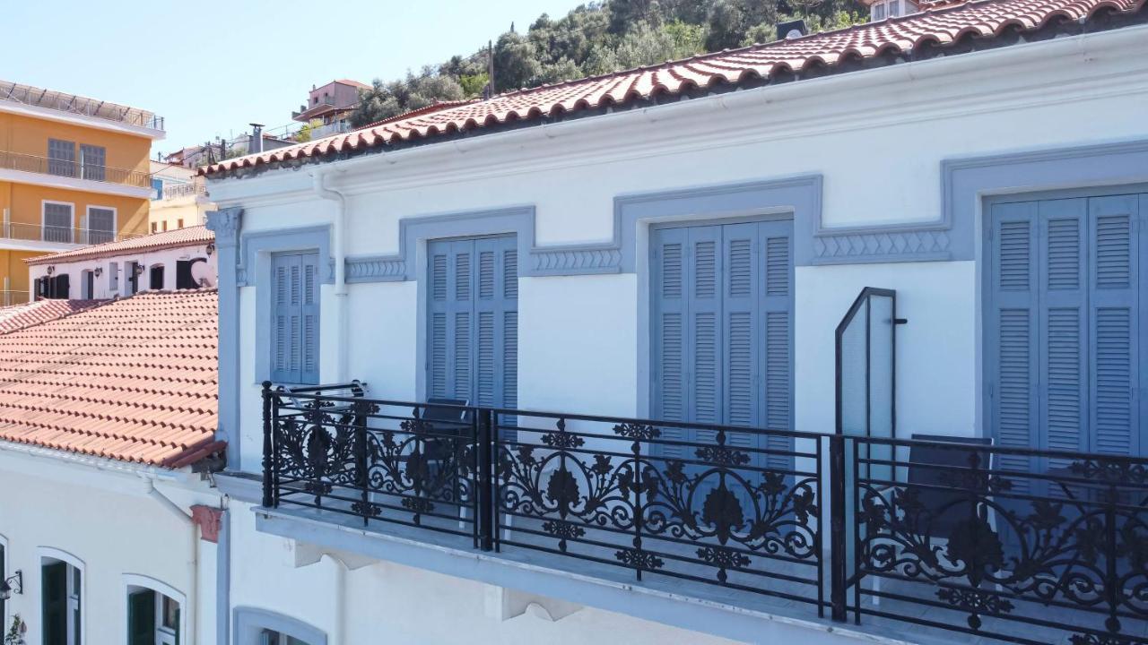 Leonidas Hotel Gythio Buitenkant foto