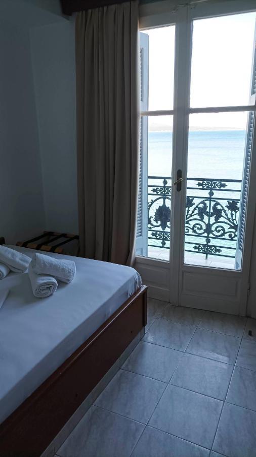 Leonidas Hotel Gythio Buitenkant foto