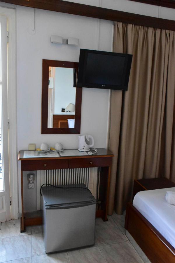Leonidas Hotel Gythio Buitenkant foto